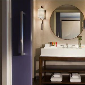 Essential King Room High Floor